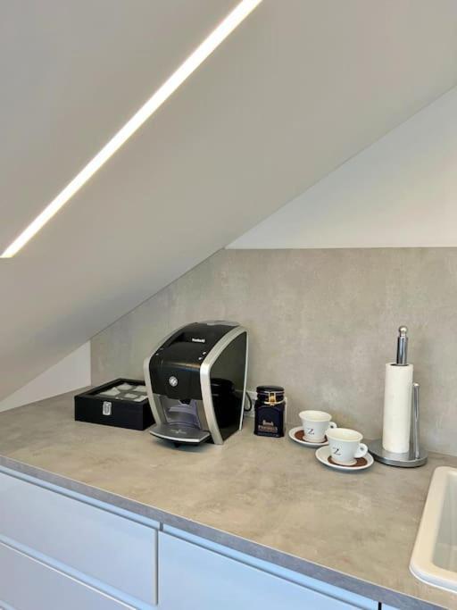 White 1 Bd Old Town By Hostlovers *