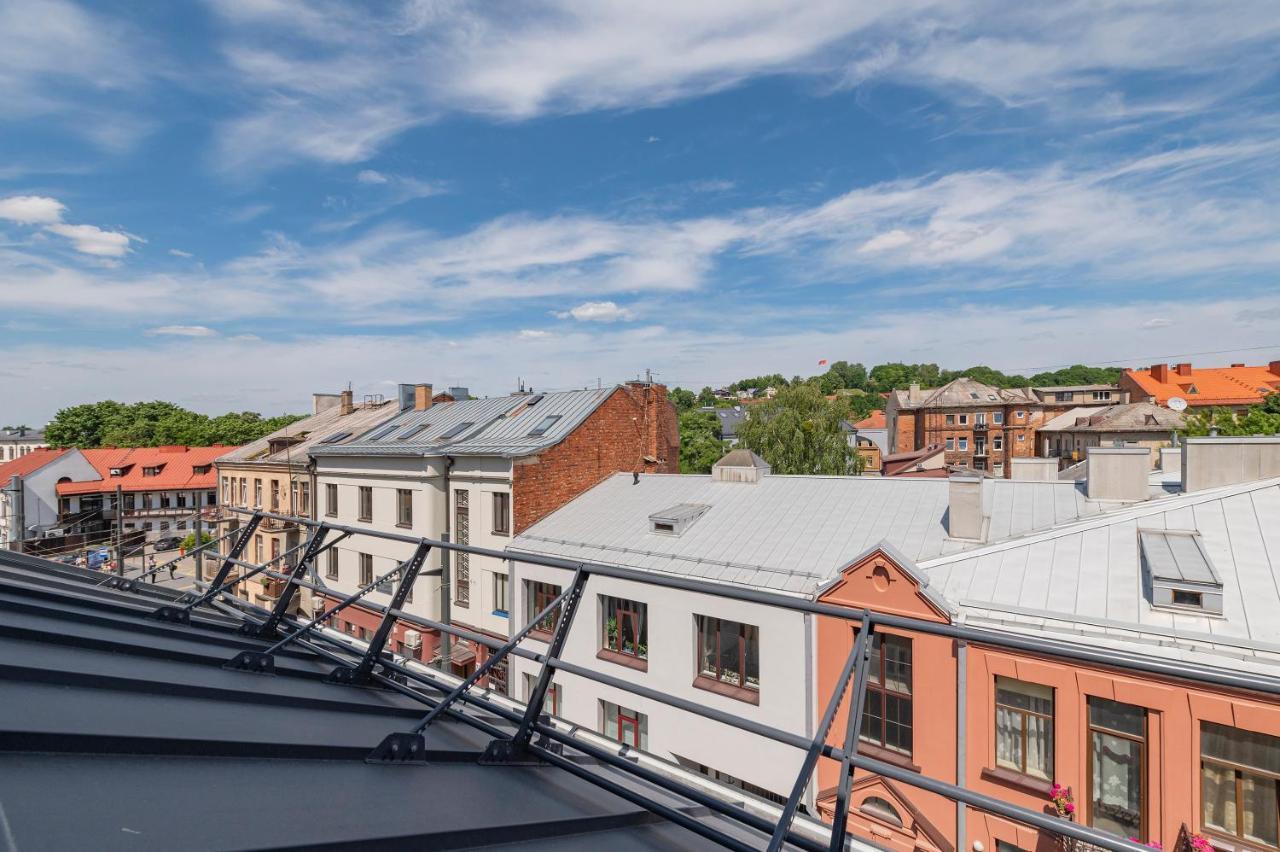 White 1 Bd Old Town By Hostlovers Apartment Kaunas