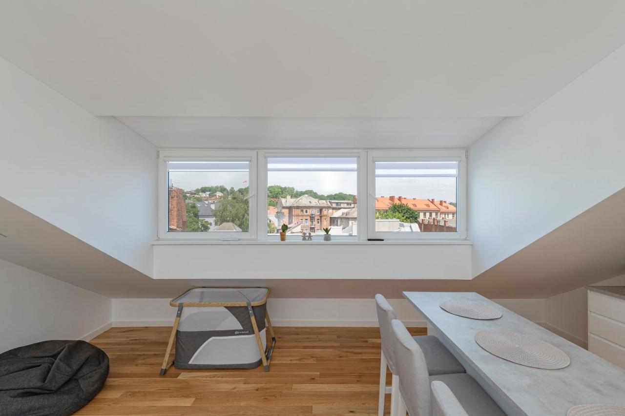White 1 Bd Old Town By Hostlovers *