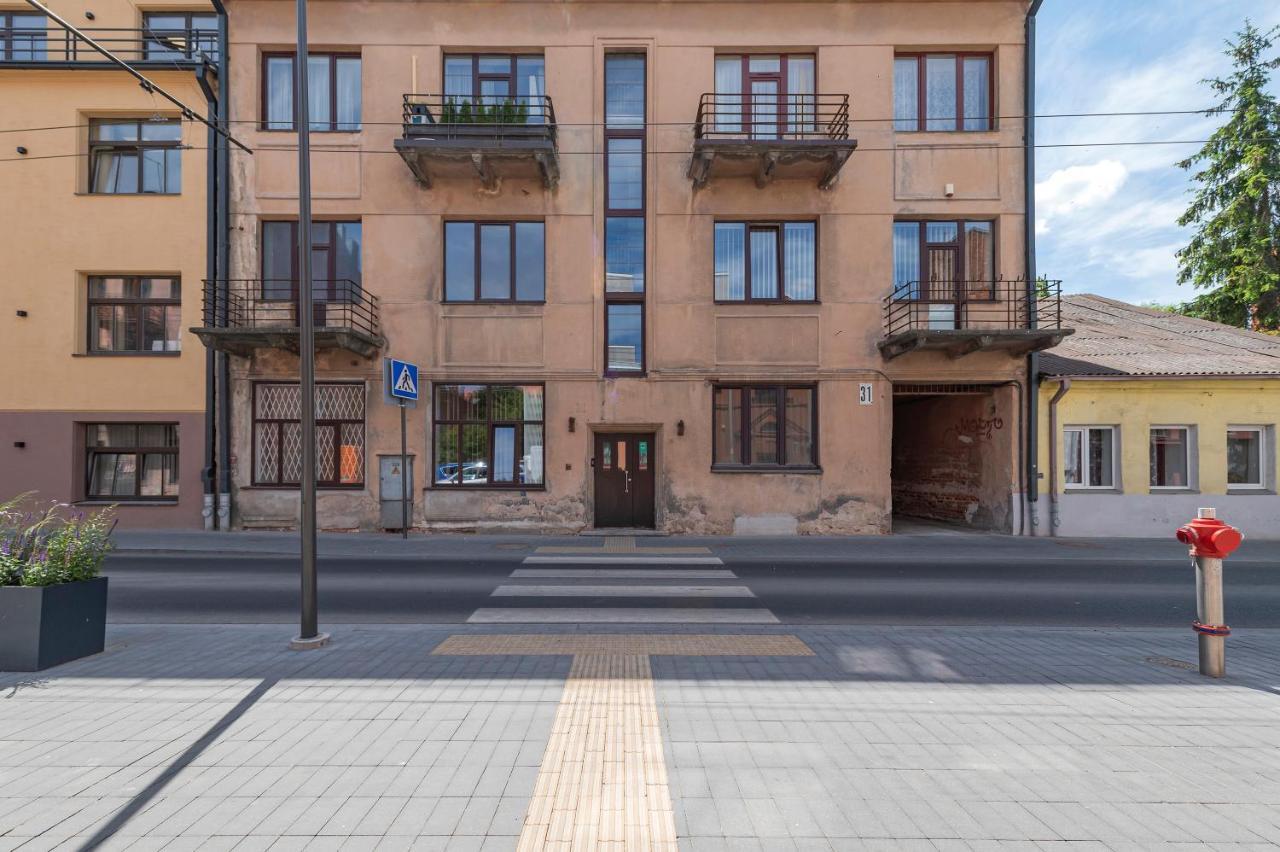 White 1 Bd Old Town By Hostlovers *